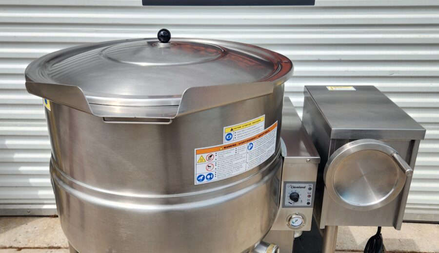 2015 Cleveland 40 Gallon Natural Gas Steam Jacketed Tilt Kettle