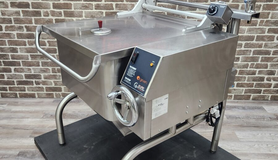 2016 Groen 30 Gallon Natural Gas Tilt Skillet